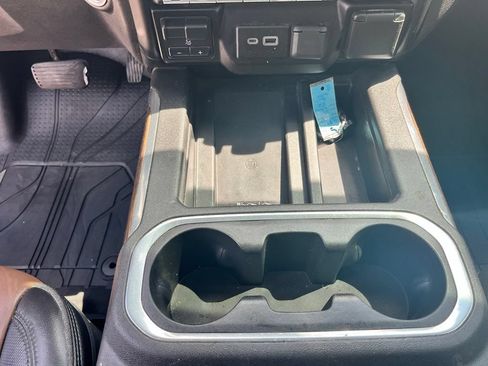 Used 2020 Chevrolet Silverado 1500 High Country AWD/4WD image 20