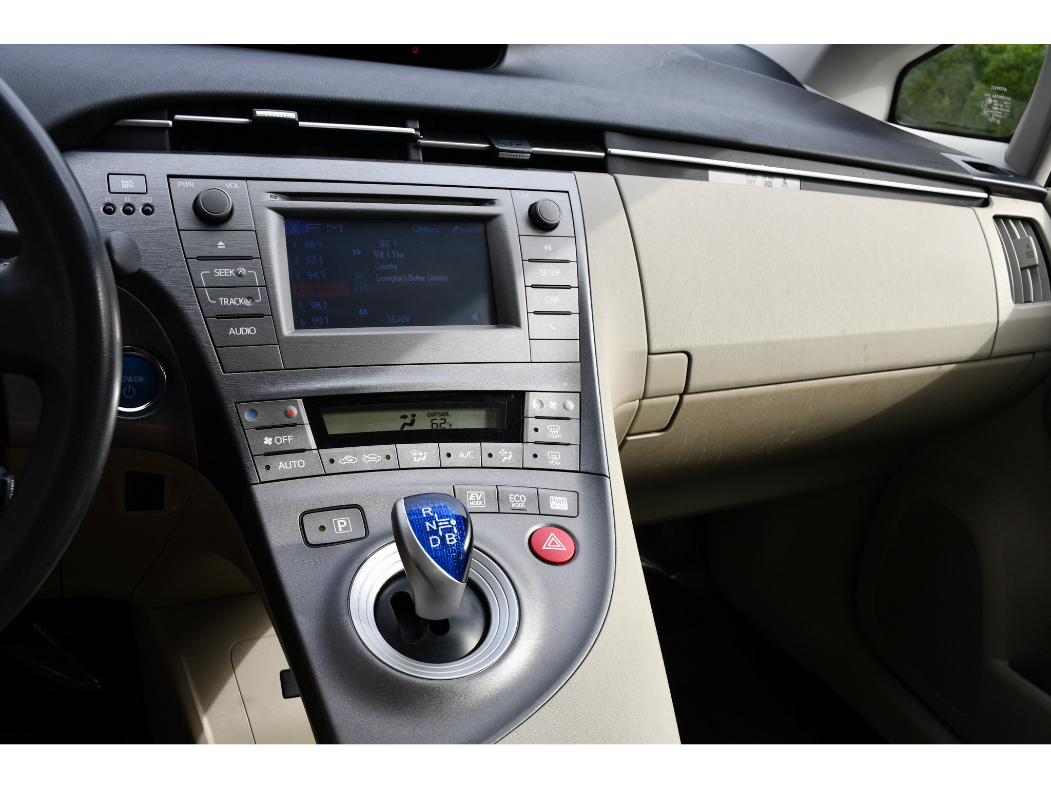 Used 2013 Toyota Prius Two FWD image 19