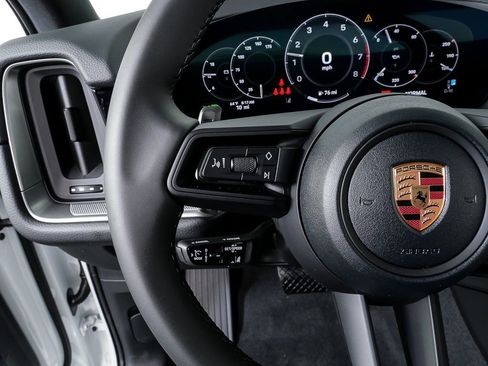 New 2026 Porsche Cayenne AWD image 10