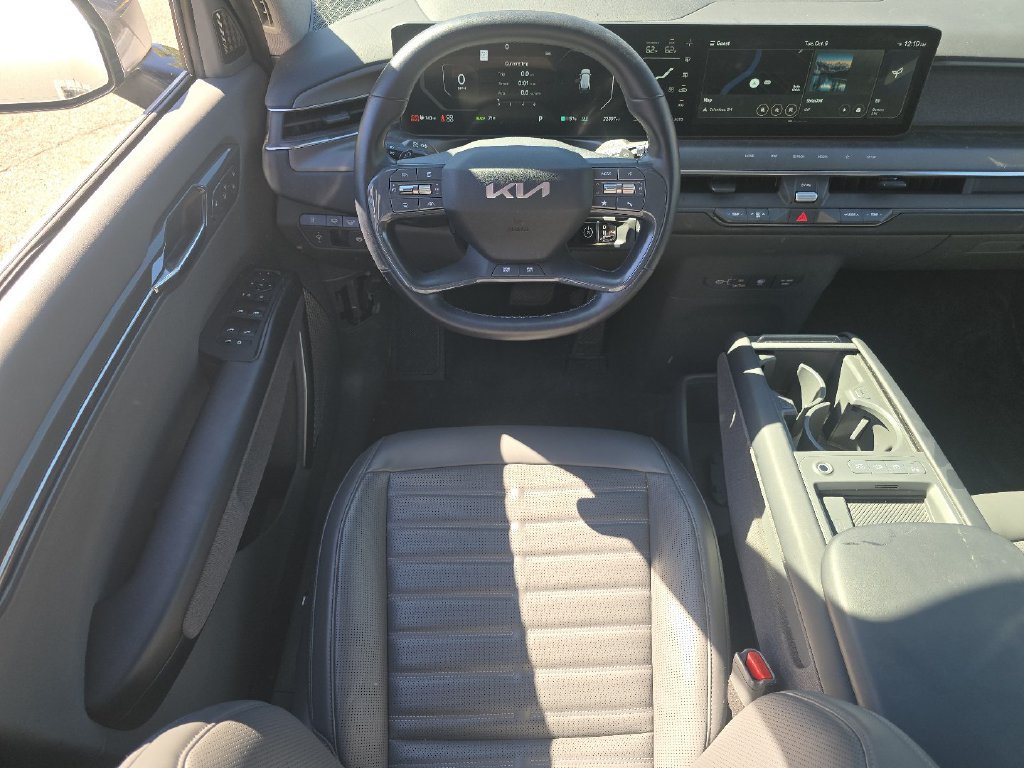 Used 2024 Kia EV9 Land AWD/4WD image 25