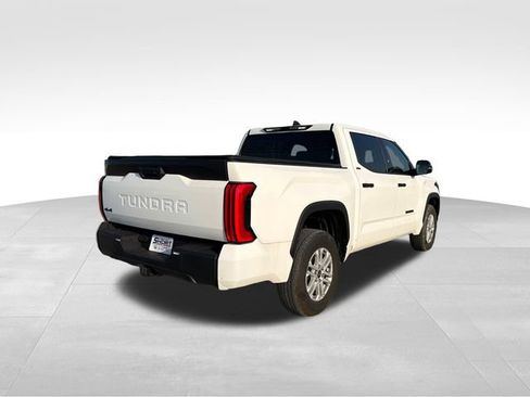 Used 2023 Toyota Tundra SR5 w/ SR5 Convenience Package AWD/4WD image 5