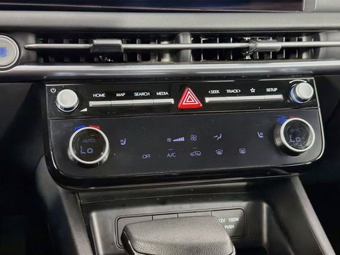 Used 2025 Hyundai Tucson SEL FWD image 24