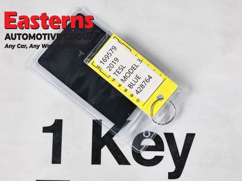 Used 2019 Tesla Model 3 Standard Range image 19