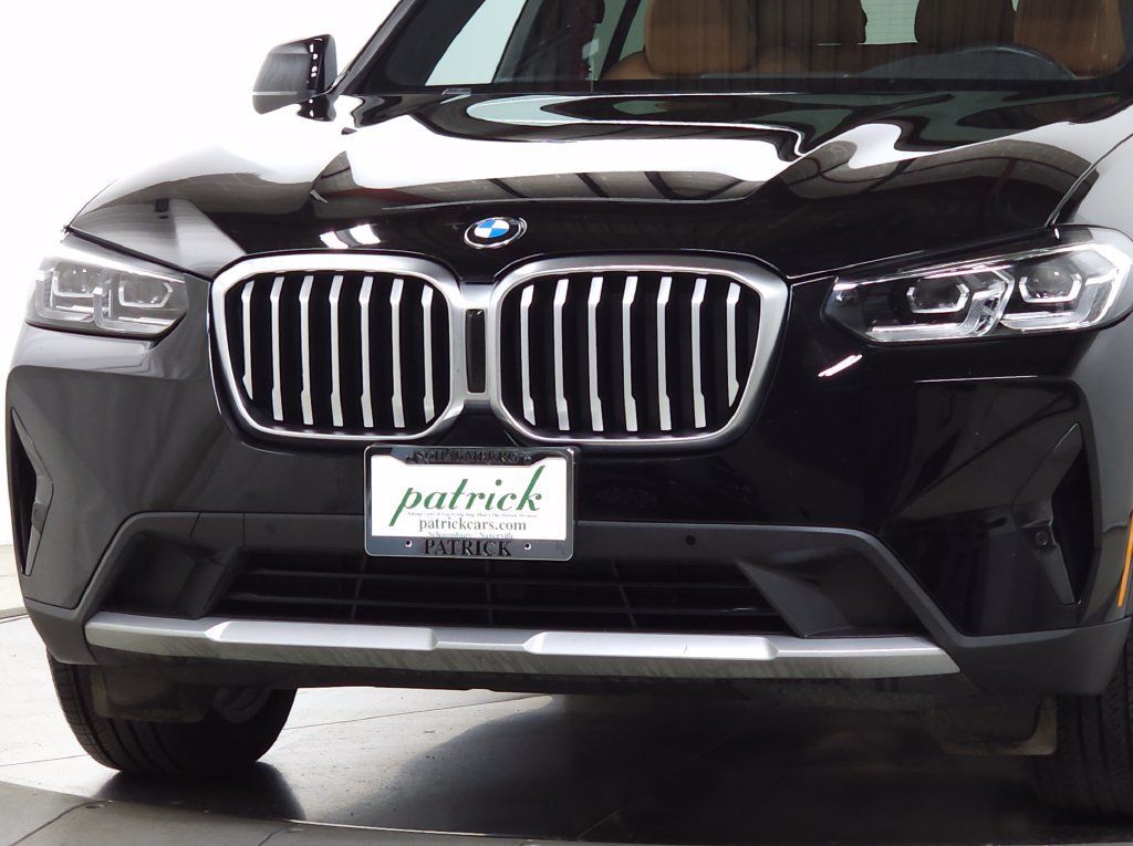 Used 2024 BMW X3 xDrive30i w/ Convenience Package w/ZPA AWD/4WD image 3
