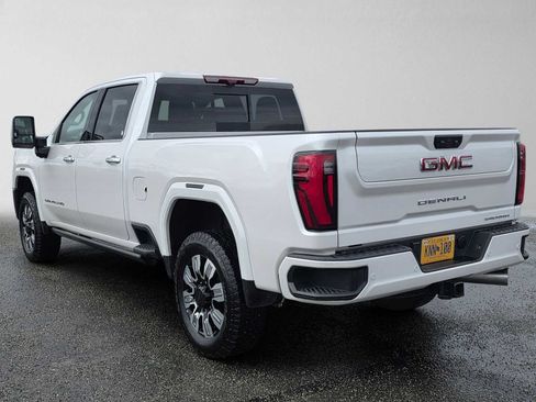 Certified 2025 GMC Sierra 2500 Denali w/ Denali Reserve Package AWD/4WD image 5