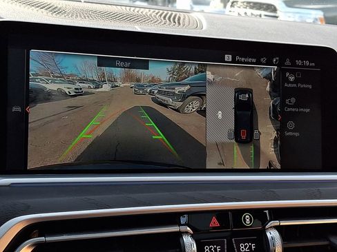 Used 2022 BMW X7 xDrive40i w/ M Sport Package image 15