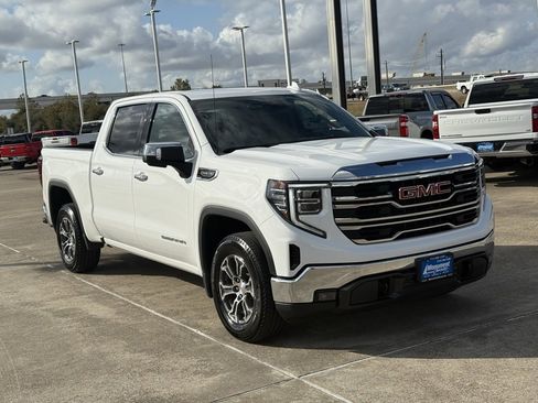Used 2024 GMC Sierra 1500 SLT image 5