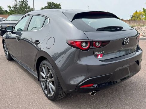 Used 2022 MAZDA MAZDA3 s FWD image 4