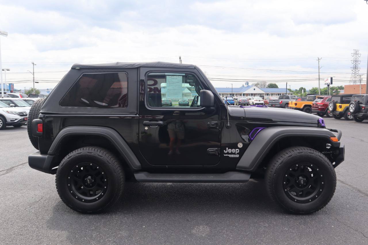 Used 2020 Jeep Wrangler Sport AWD/4WD image 6