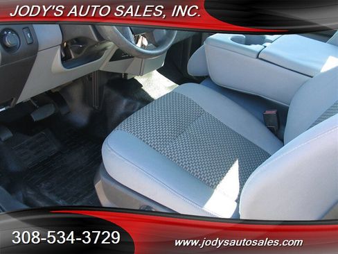 Used 2016 Ford F250 XL w/ Power Equipment Group image 4