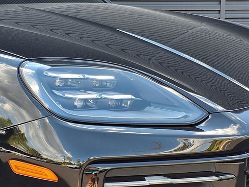 New 2026 Porsche Cayenne Coupe image 30