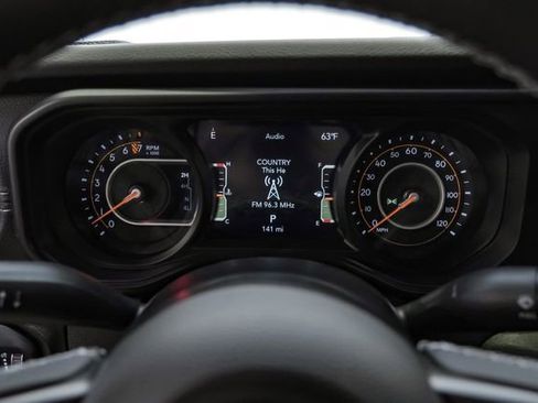 Used 2025 Jeep Gladiator Sport image 51