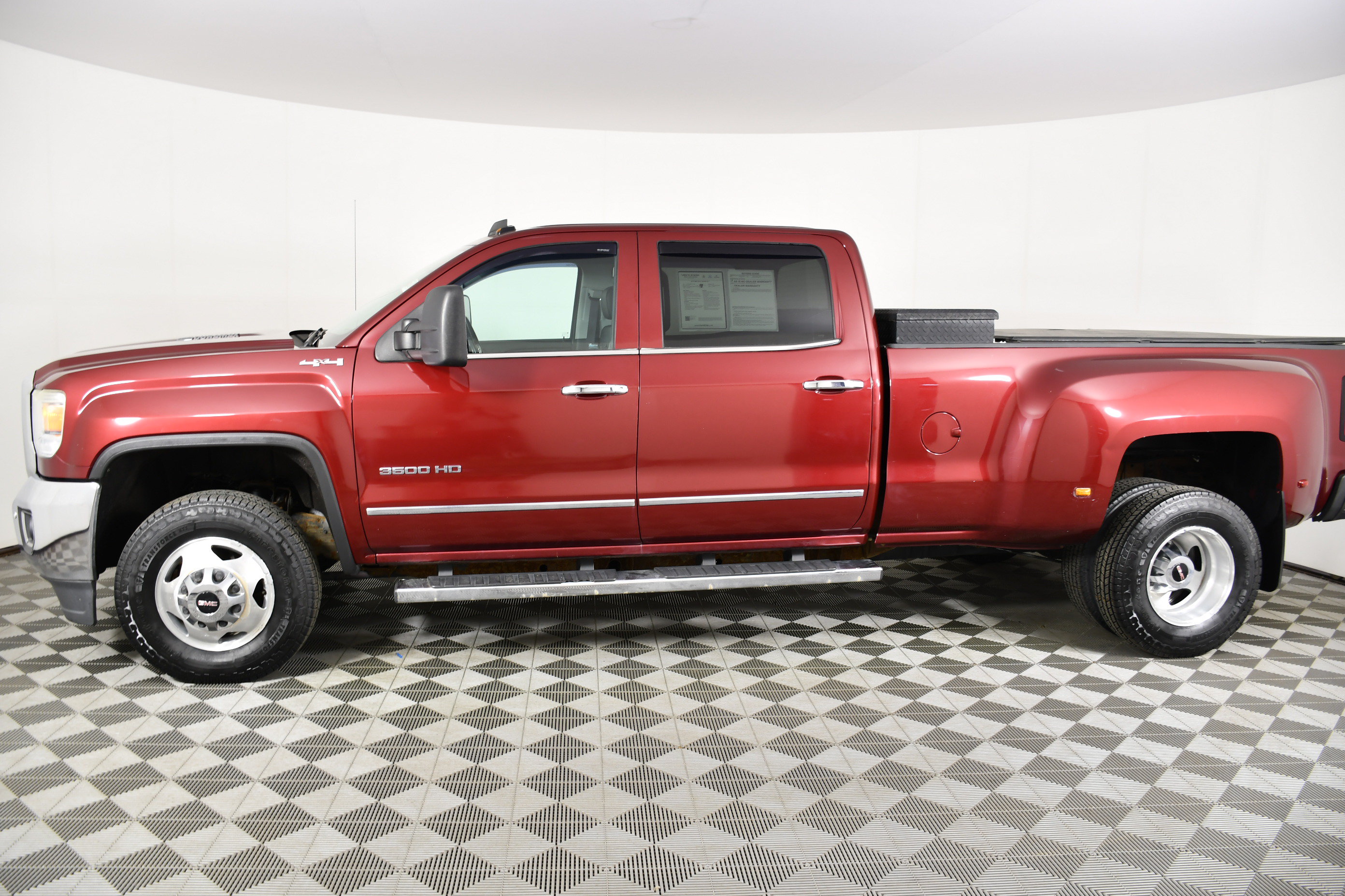 Used 2015 GMC Sierra 3500 SLT AWD/4WD image 9