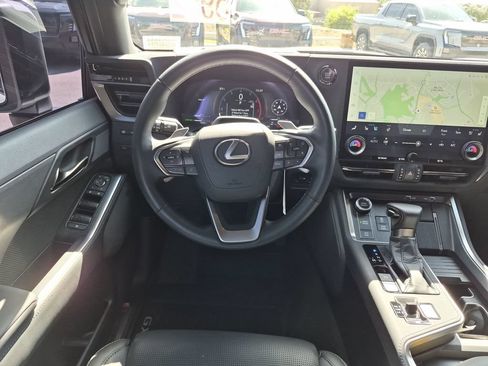 Used 2025 Lexus GX 550 w/ Accessory Package (Z1) AWD/4WD image 33