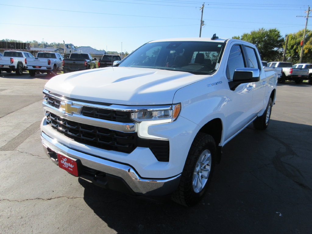 Certified 2022 Chevrolet Silverado 1500 LT AWD/4WD image 11