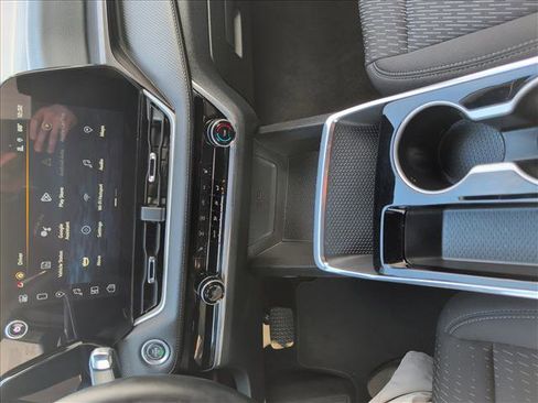 Used 2025 Chevrolet Equinox LT image 14