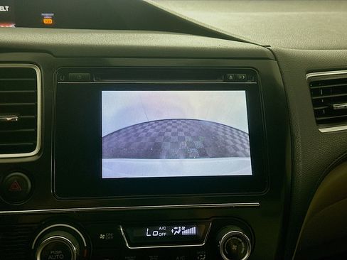 Used 2015 Honda Civic Hybrid Sedan image 19