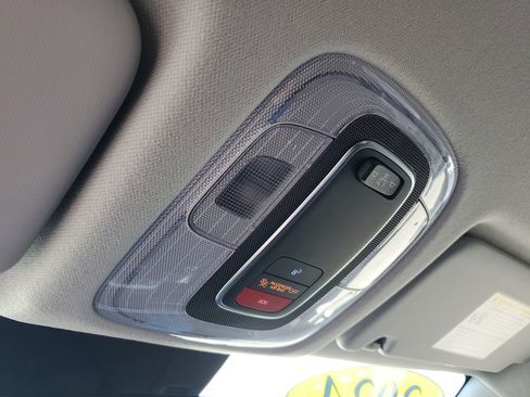 Used 2024 Hyundai Kona SEL FWD image 28