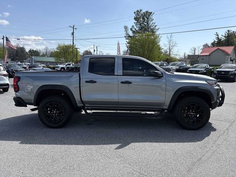 New 2026 Chevrolet Colorado Trail Boss w/ Off-Road Front Bumper Package AWD/4WD image 9