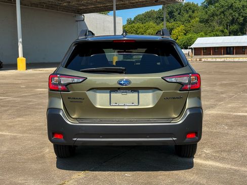 Used 2025 Subaru Outback Onyx Edition w/ Popular Package #2 AWD/4WD image 10