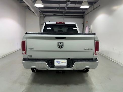 Used 2016 RAM 1500 Laramie image 6