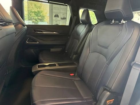 Certified 2026 INFINITI QX60 Sport w/ Dark Cargo Package AWD/4WD image 6