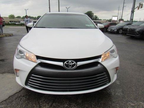 Used 2017 Toyota Camry LE FWD image 3