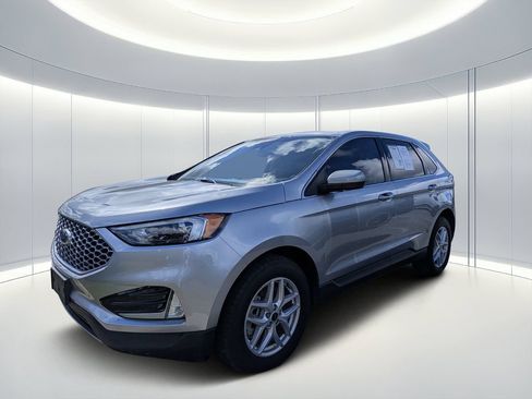 Used 2024 Ford Edge SEL w/ Convenience Package AWD/4WD image 8