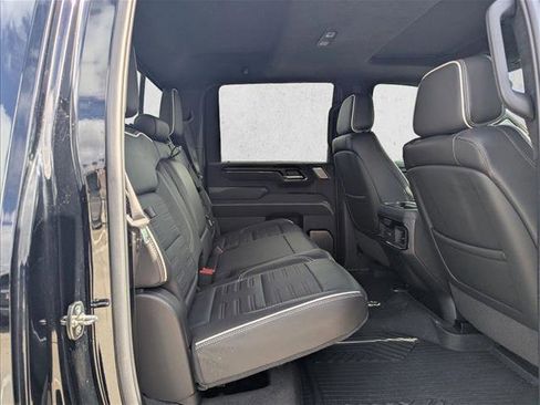 Used 2024 GMC Sierra 2500 AT4X w/ AT4X AEV Edition AWD/4WD image 18