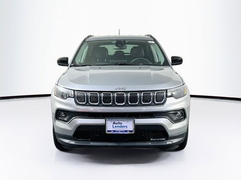 Used 2022 Jeep Compass Latitude AWD/4WD image 2