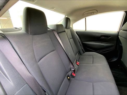 Used 2022 Toyota Corolla LE image 25