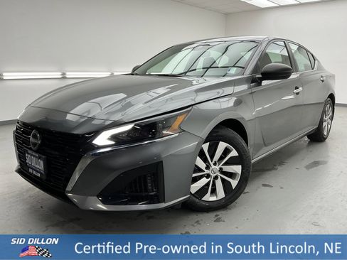 Used 2024 Nissan Altima 2.5 S image 1