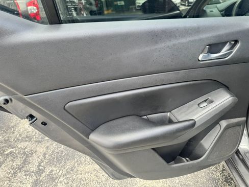 Used 2021 Nissan Altima 2.5 S FWD image 25