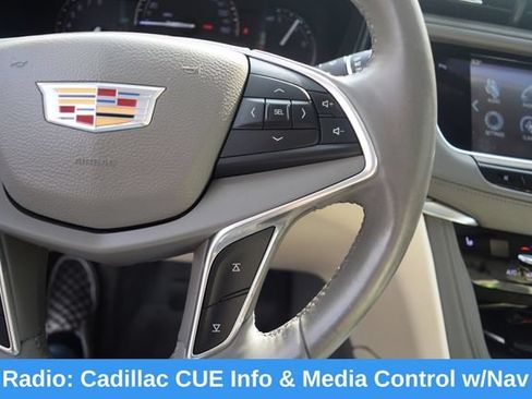 Used 2017 Cadillac XT5 Luxury w/ Driver Awareness Package FWD image 5