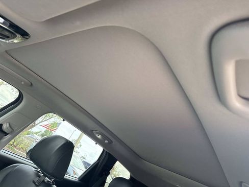 Used 2022 Hyundai Santa Fe SEL w/ Convenience + Premium Package FWD image 33