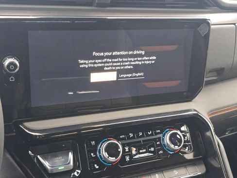 New 2026 GMC Sierra 3500 AT4 w/ AT4 Premium Plus Package AWD/4WD image 18