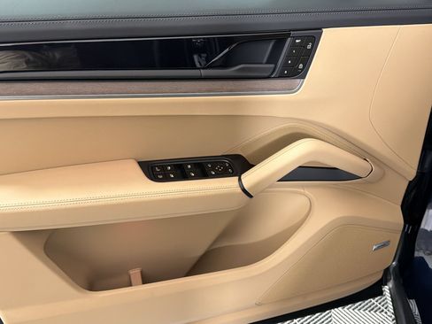 Certified 2026 Porsche Cayenne Coupe AWD/4WD image 15