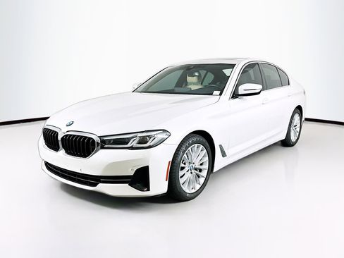 Used 2021 BMW 530i image 3