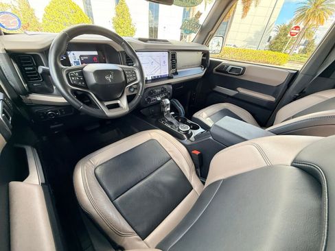 Used 2022 Ford Bronco Wildtrak image 21