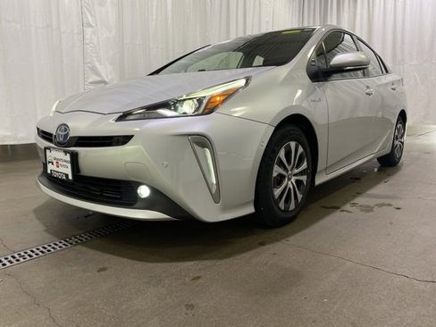 Certified 2022 Toyota Prius LE image 23