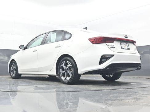 Used 2021 Kia Forte LXS FWD image 26