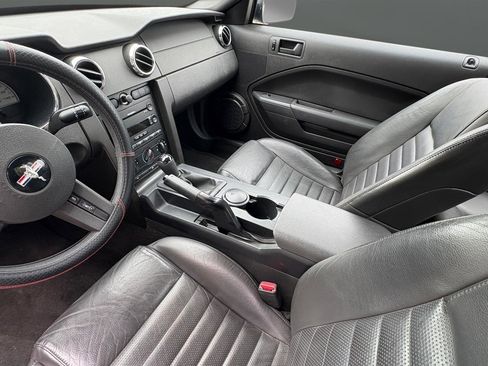 Used 2005 Ford Mustang GT image 28