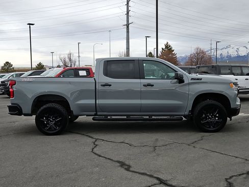 Used 2024 Chevrolet Silverado 1500 LT Trail Boss w/ Convenience Package II image 2