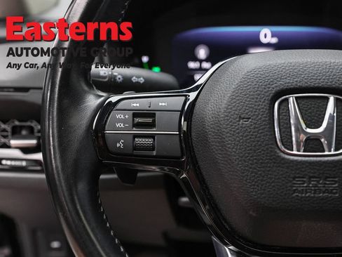 Used 2023 Honda Accord Touring image 15