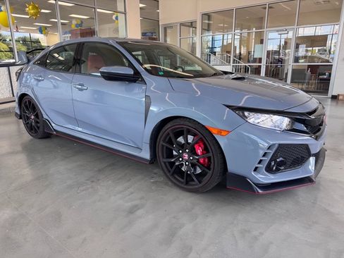 Used 2019 Honda Civic Type R image 3
