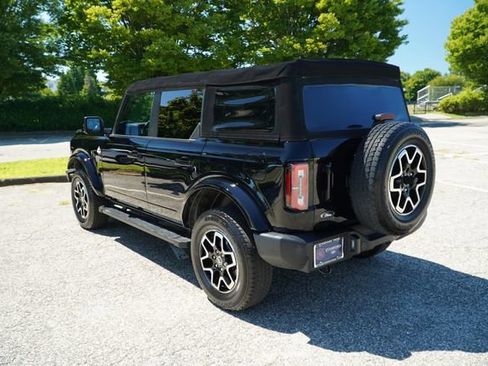 Used 2022 Ford Bronco Outer Banks image 6