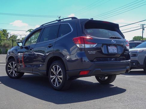 Used 2019 Subaru Forester Limited image 7