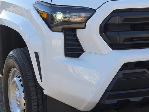 Certified 2025 Toyota Tacoma SR image 9