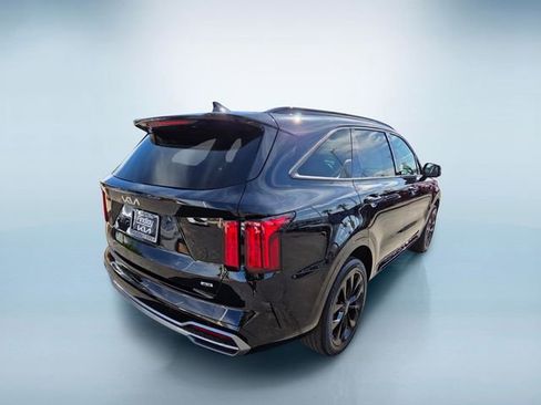 Certified 2023 Kia Sorento SX AWD/4WD image 4