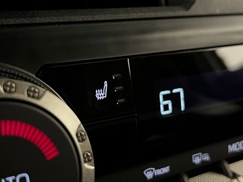 Certified 2025 Toyota 4Runner TRD Off-Road image 19